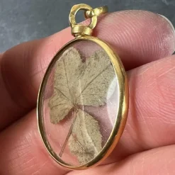 Best Pamono Vintage French 18k Yellow Gold Good Luck Pendant, 1940s
