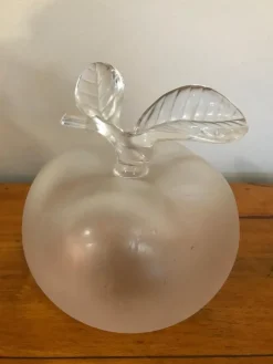 Pamono Vintage French Lalique Glass Scent Bottle from Nina Ricci, 1952, 1950s><noscript><img width=