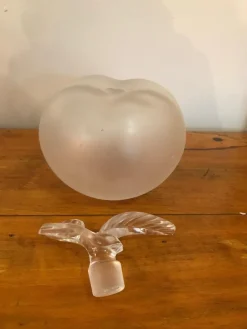 Pamono Vintage French Lalique Glass Scent Bottle from Nina Ricci, 1952, 1950s><noscript><img width=