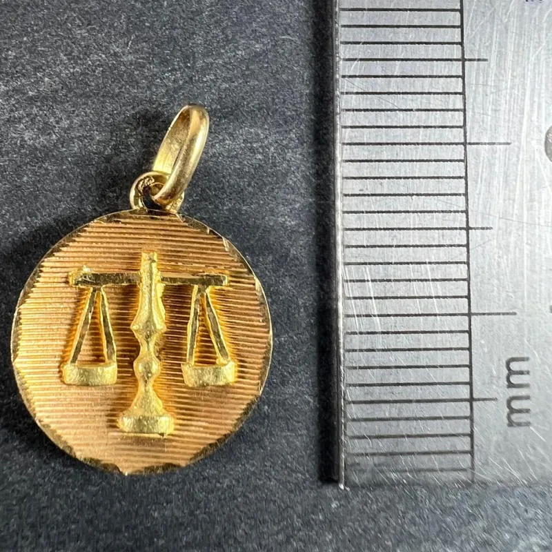 Pamono Vintage French Libra Star Sign Zodiac 18k Yellow Gold Charm Medal Pendant, 1960s> Necklaces