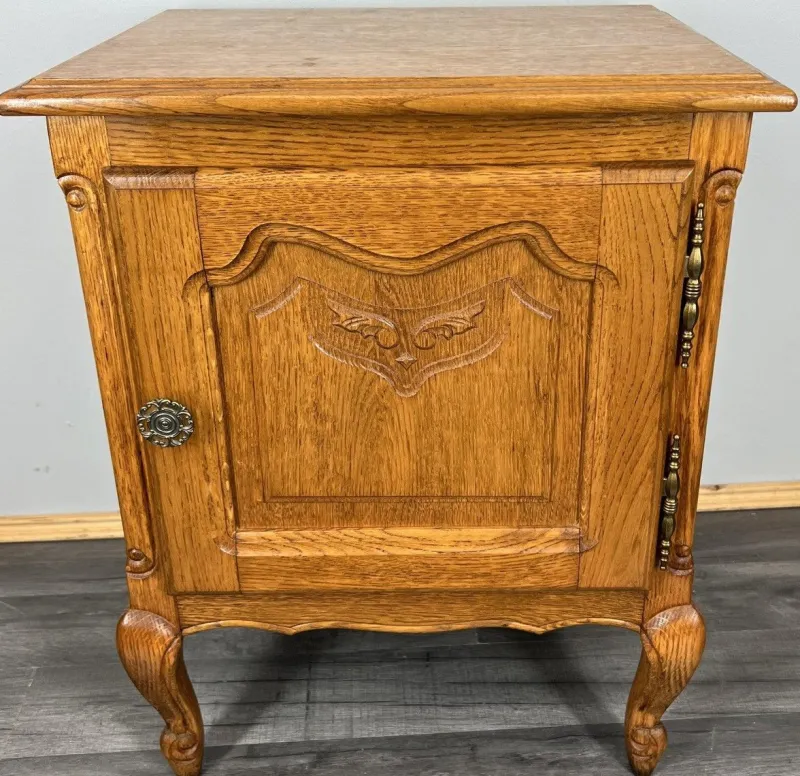 Discount Pamono Vintage French Louis XVI Style Oak Bedside Tables, Set of 2
