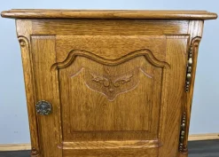 Discount Pamono Vintage French Louis XVI Style Oak Bedside Tables, Set of 2