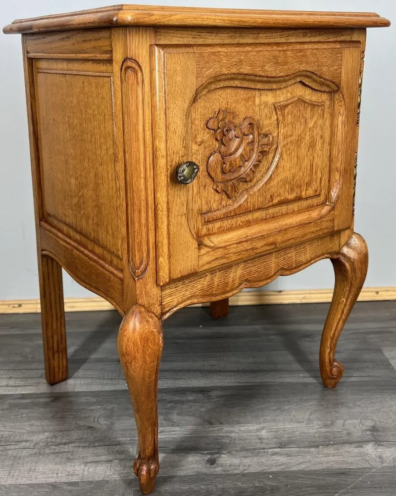 New Pamono Vintage French Oak Bedside Tables, Set of 2