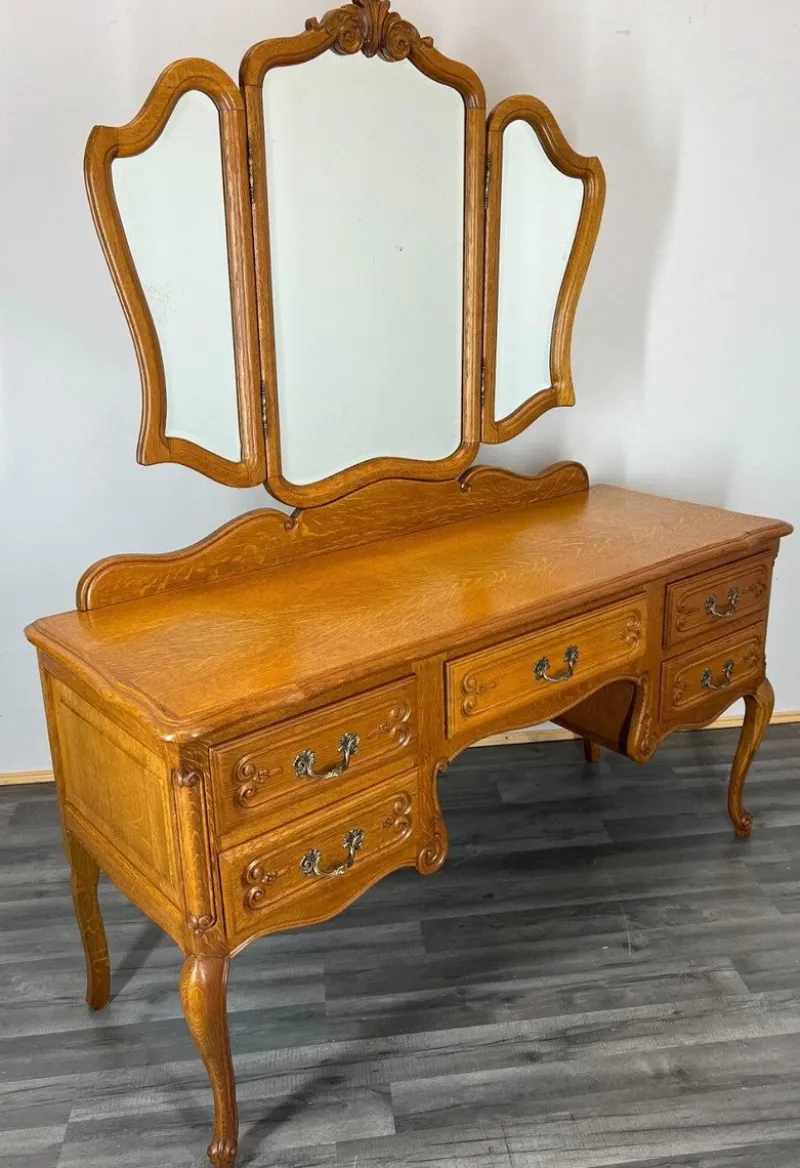 Pamono Vintage French Oak Dressing Table with Mirror> Dressing Tables