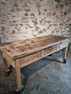 Pamono Vintage French Pine Work Table with Drawer and Castors, 1930s> Worktables & Workbenches