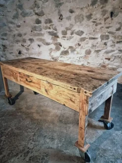 Pamono Vintage French Pine Work Table with Drawer and Castors, 1930s><noscript><img width=