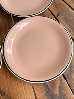 Pamono Vintage French Pink Dessert Plates by Villeroy & Boch, 1930s, Set of 4><noscript><img width=