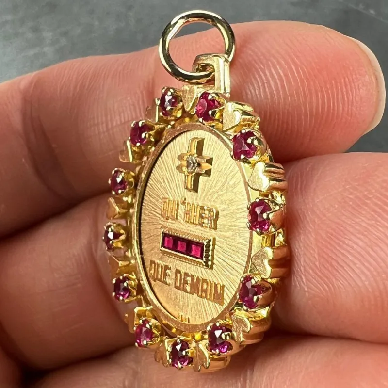 Outlet Pamono Vintage French Plus Quhier Heart Halo 18k Yellow Gold Love Medal Pendant from Augis, 1950s