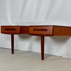Pamono Vintage Fresco Bedside Tables from G-Plan, 1970s, Set of 2> Nightstands