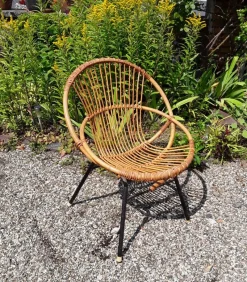 Pamono Vintage Garden Chair with Black Painted Metal Pipe Frame and Bamboo Seat Shell, 1960s><noscript><img width=