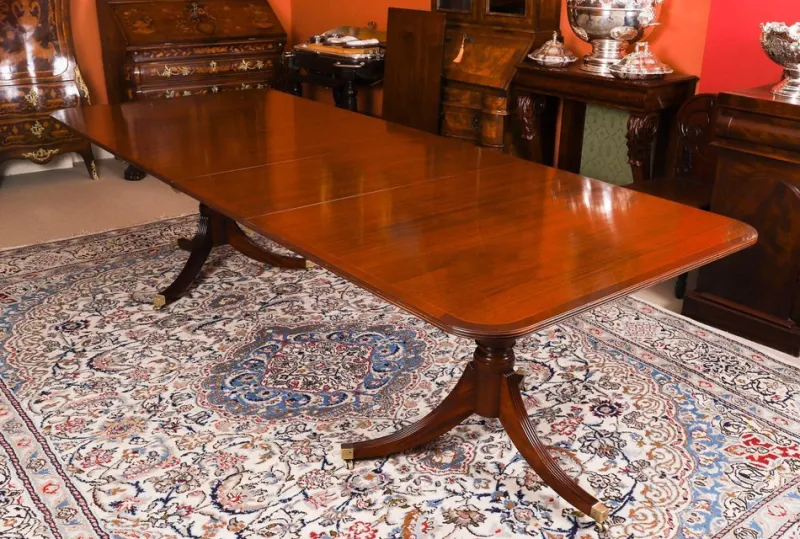 Discount Pamono Vintage George III Style Pedestal Dining Table