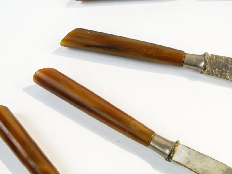 Pamono Vintage German Bakelite Knives, 1950s, Set of 6> Cutlery & Serving Utensils