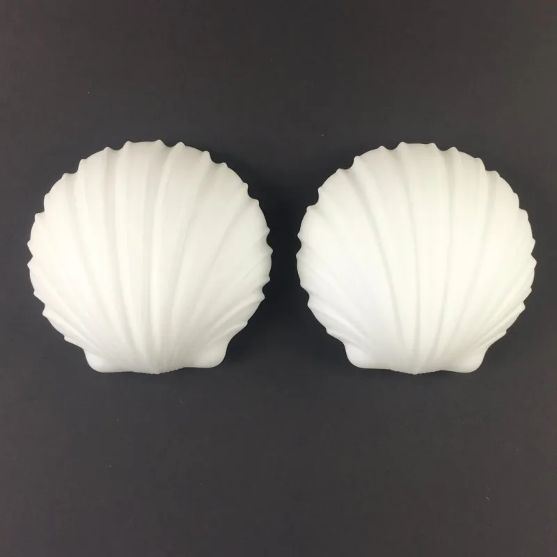 Outlet Pamono Vintage German Opaline Glass Shell-Shaped Wall Lights from Limburg, 1970s, Set of 2