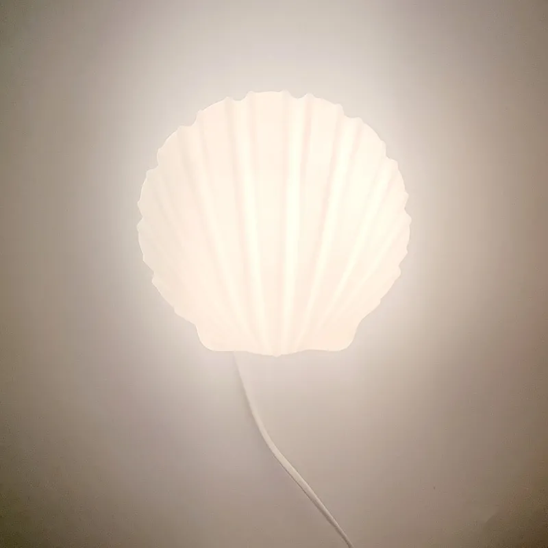 Outlet Pamono Vintage German Opaline Glass Shell-Shaped Wall Lights from Limburg, 1970s, Set of 2