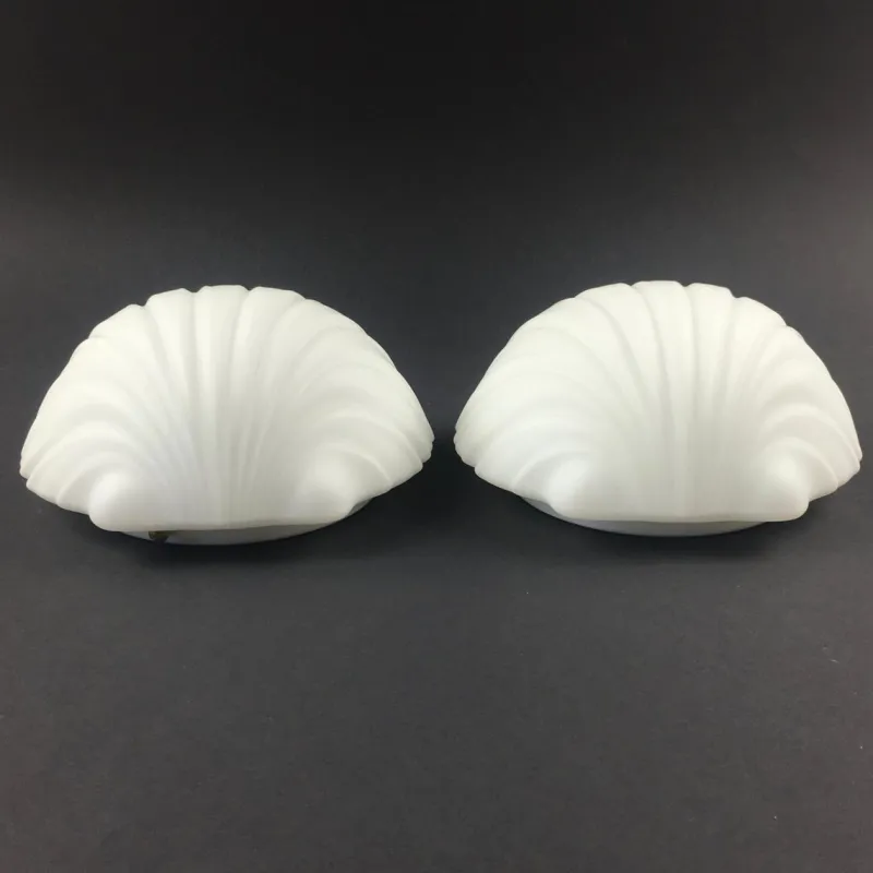 Outlet Pamono Vintage German Opaline Glass Shell-Shaped Wall Lights from Limburg, 1970s, Set of 2