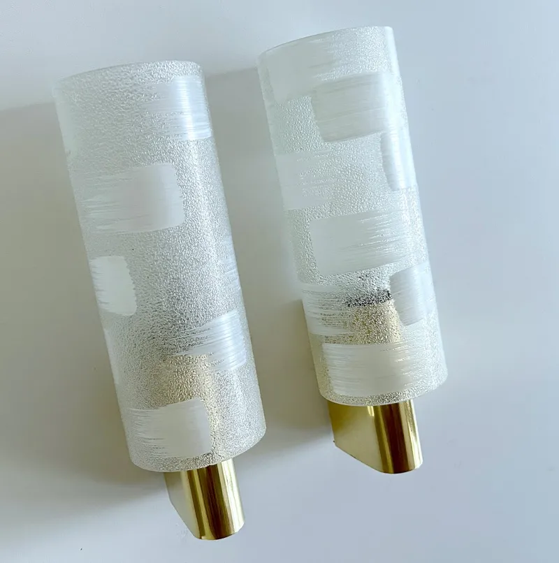 Pamono Vintage Glass and Brass Sconces, 1970s, Set of 2> Wall Lights & Sconces