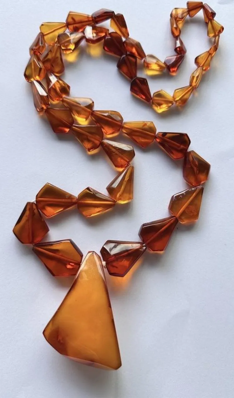 Pamono Vintage Graduated Facet Cut Natural Amber Butterscotch Large Pendant Necklace