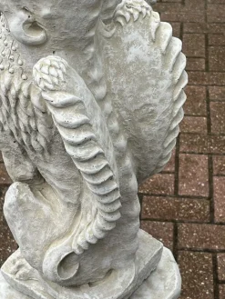 Sale Pamono Vintage Griffins on Architectural Columns, Set of 2