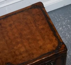 Pamono Vintage Hand-Dyed Brown Leather Lockable Storage Trunk