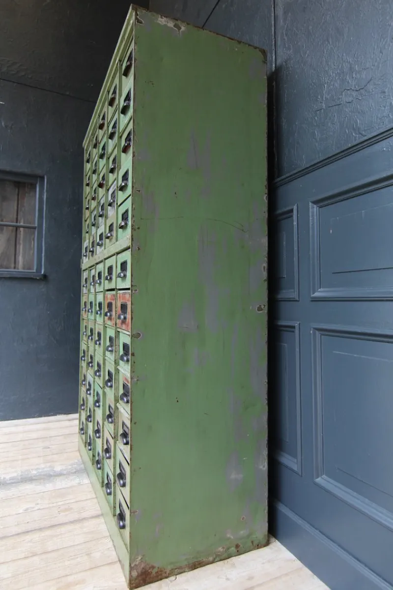 Pamono Vintage Industrial Metal Drawer Cabinet, 1920s> Dressers, Commodes & Chests
