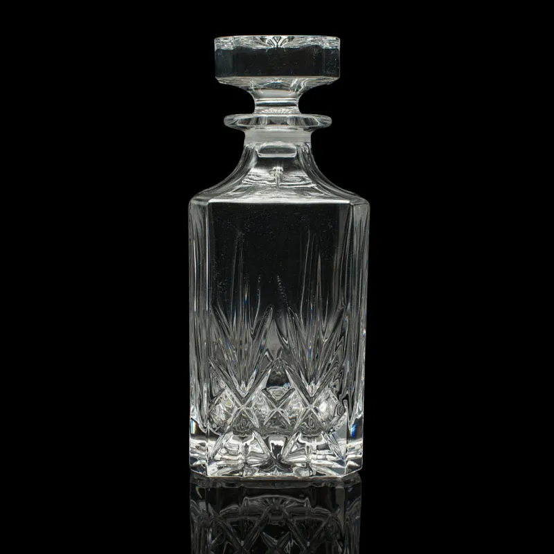 Hot Pamono Vintage Irish Whiskey Decanter with Cut Crystal Glass, 1960s