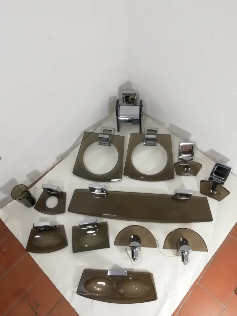 Pamono Vintage Italian Bathroom Set from Fontana Arte, 1960s, Set of 13> Architectural Elements