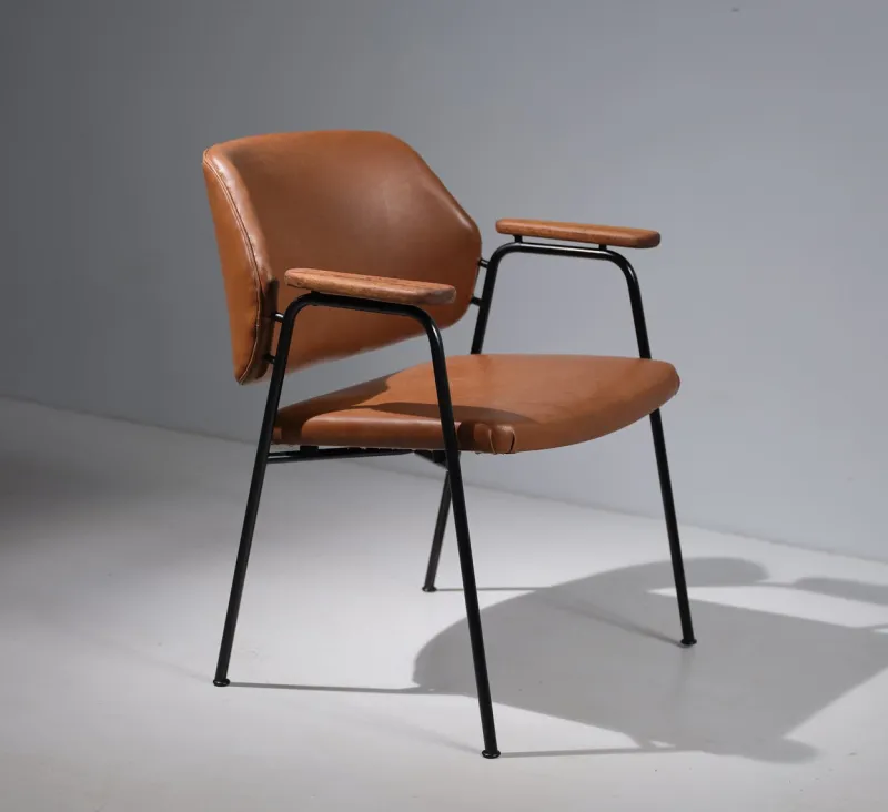 Outlet Pamono Vintage Italian Desk Chair in Faux Leather and Black Iron, 1960s