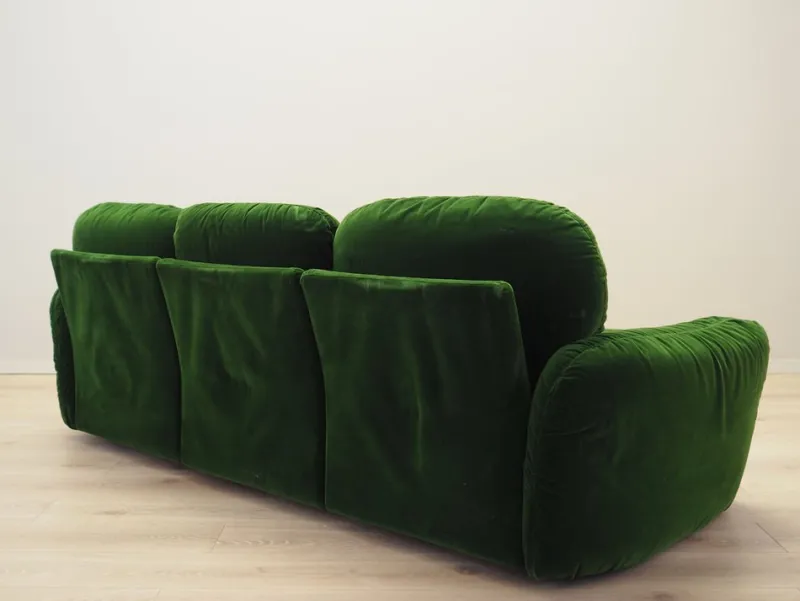 Pamono Vintage Italian Green Velour Sofa by Arrigo Arrigoni for Busnelli, 1970s> Couches & Sofas