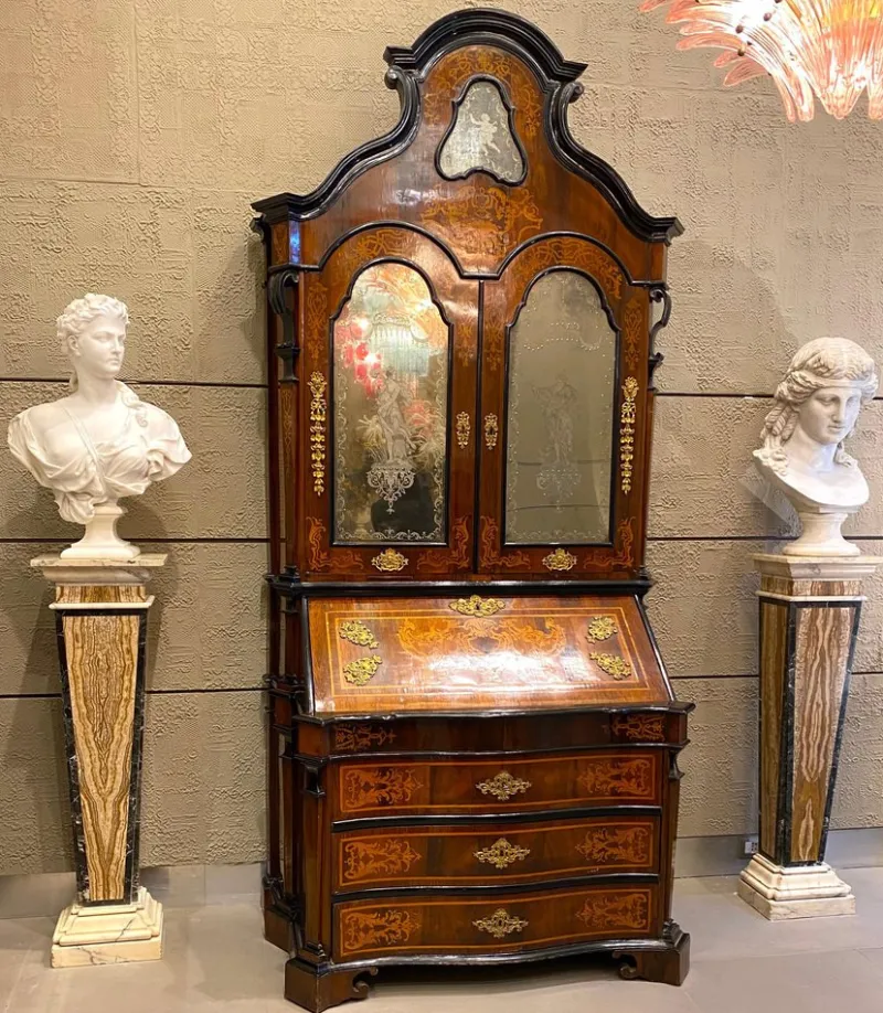 Pamono Vintage Italian Neoclassical Inlaid Marble Pedestals, 1970, Set of 2> Pedestals And Columns