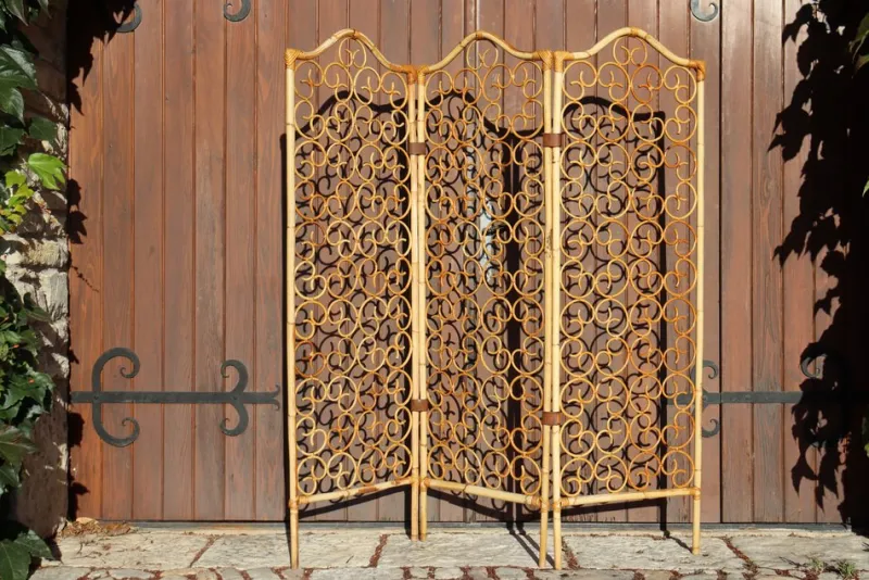 Pamono Vintage Italian Rattan Screen with 3 Leaves, 1960s> Room Dividers & Screens