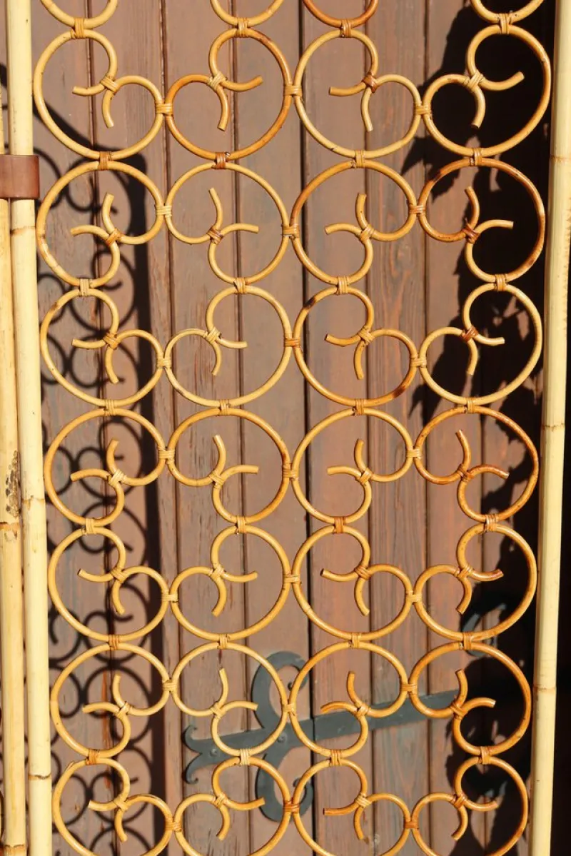 Pamono Vintage Italian Rattan Screen with 3 Leaves, 1960s> Room Dividers & Screens