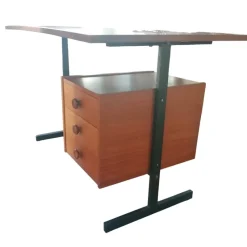 New Pamono Vintage Italian Teak Desk, 1970s