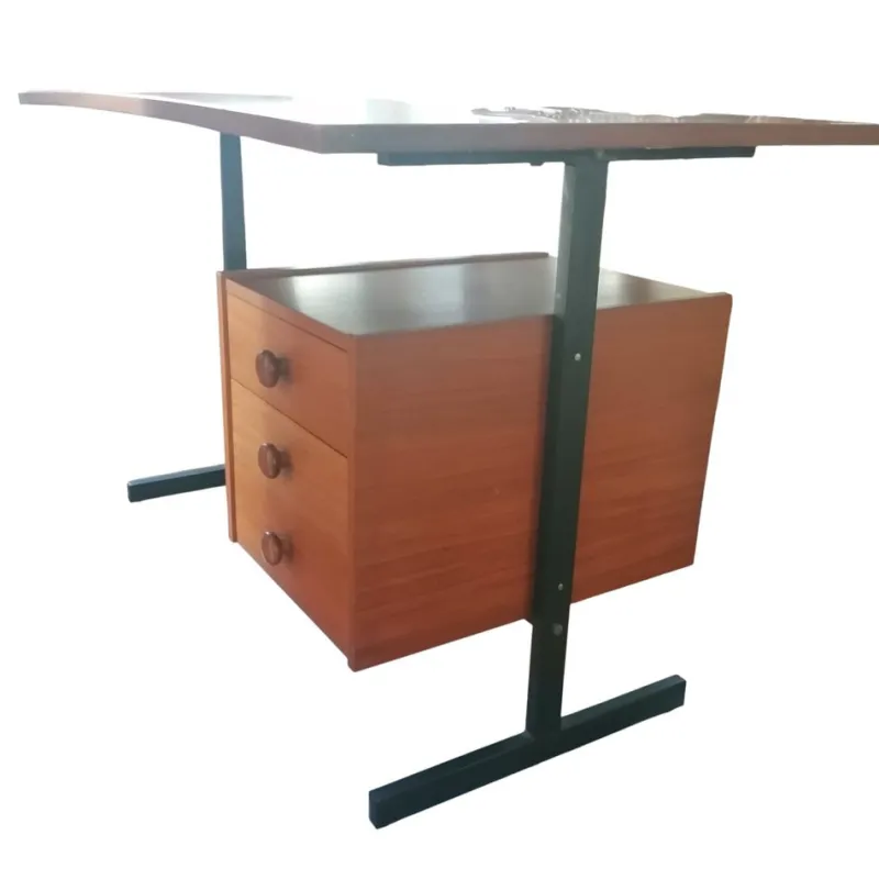 New Pamono Vintage Italian Teak Desk, 1970s