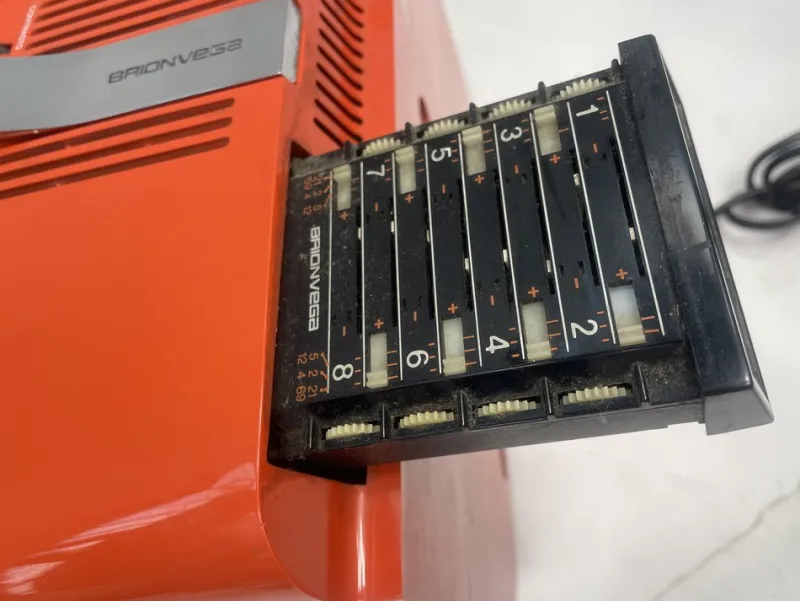Pamono Vintage Italian Television, 1960s> Electronics