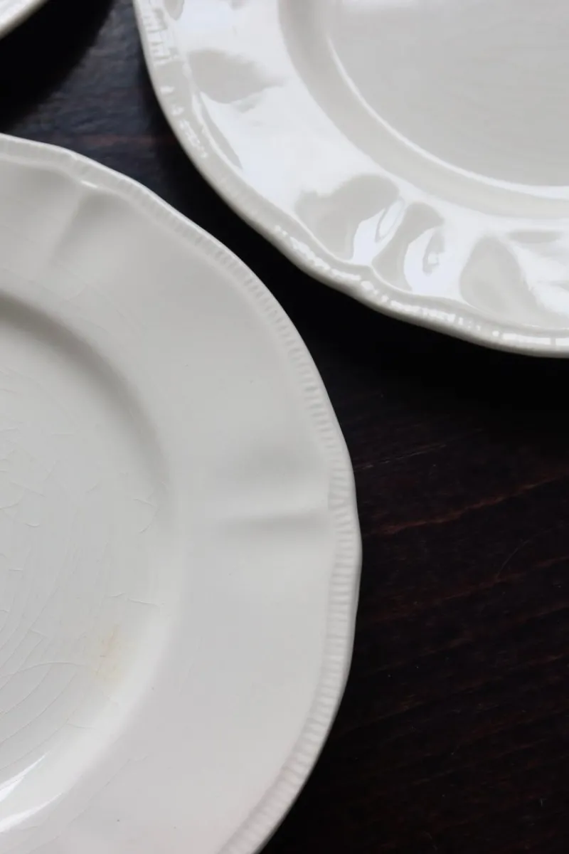 Pamono Vintage Ivory Earthenware Dessert Plates by Marli Fretwork, 1980s, Set of 10> Dinner Plates & Bowls