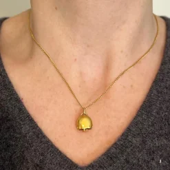 Pamono Vintage 18K Yellow Gold Cow Bell Charm Pendant, 1960s><noscript><img width=