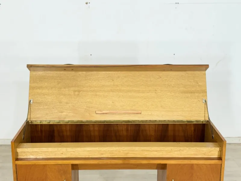 Pamono Vintage Ladies Desk in Wood, 1960s> Desks