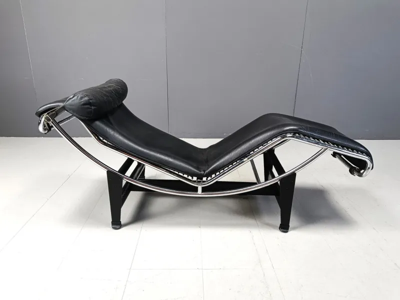 Pamono Vintage Lc4 Chaise Longue by Le Corbusier for Cassina, 1970s> Daybeds & Chaises Lounges