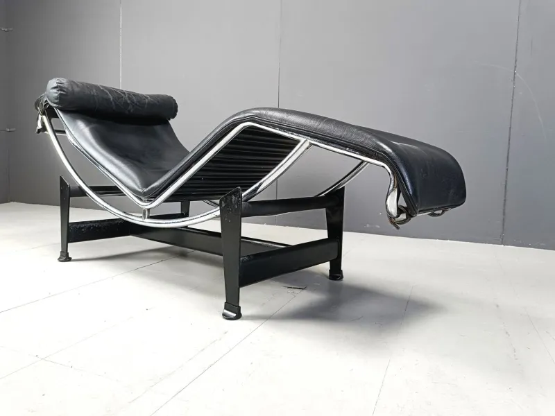 Pamono Vintage Lc4 Chaise Longue by Le Corbusier for Cassina, 1970s> Daybeds & Chaises Lounges