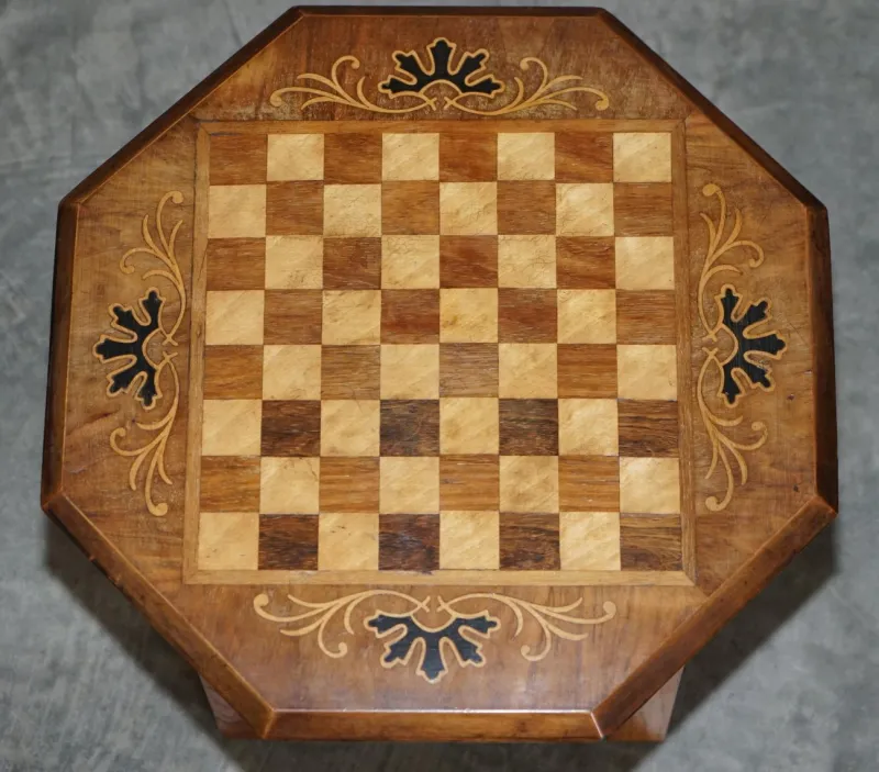 New Pamono Vintage Mahogany Satinwood & Walnut Chess Games Table Ideal as a Side End Piece