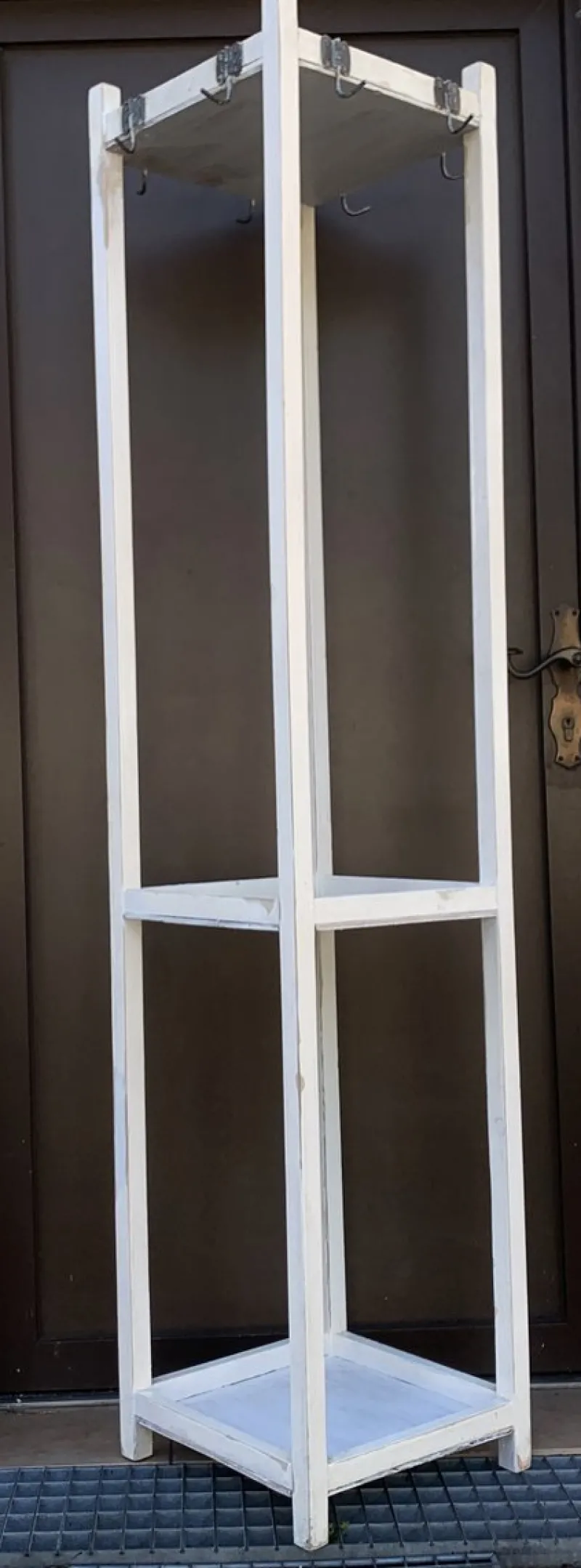 Pamono Vintage Mid-Century Wooden Standing Coat Rack, Poland, 1950s> Racks, Hooks & Valets