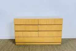 Pamono Vintage Minimalist Maple Chest of Drawers, 1960s
