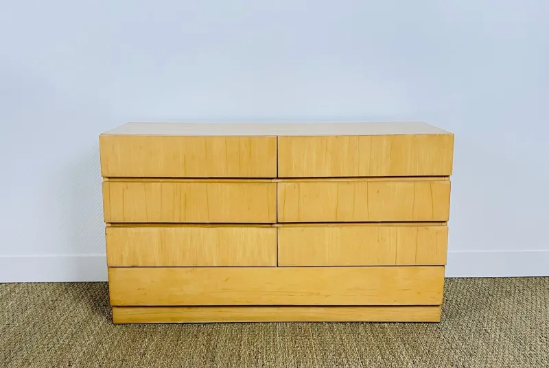Pamono Vintage Minimalist Maple Chest of Drawers, 1960s