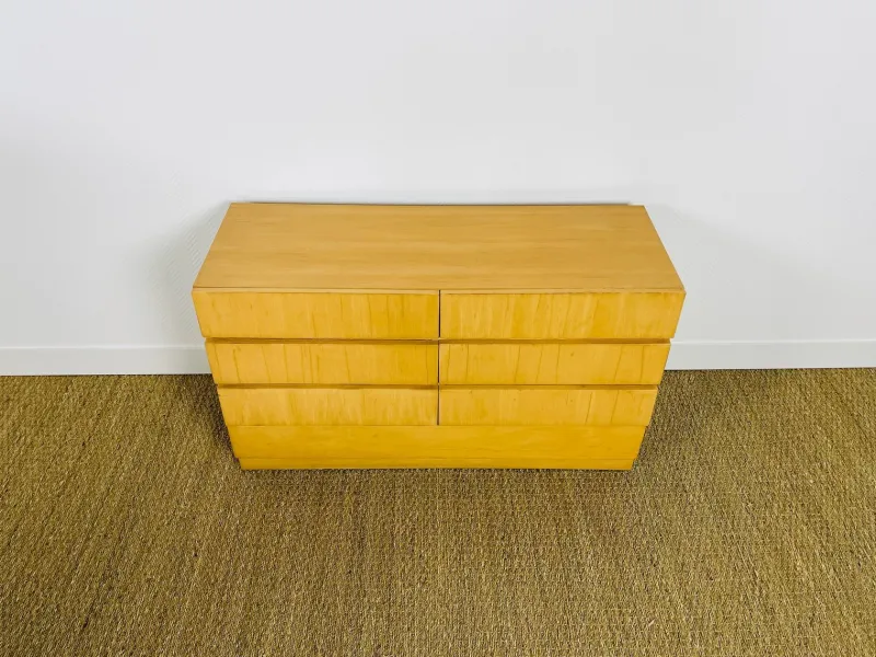 Pamono Vintage Minimalist Maple Chest of Drawers, 1960s