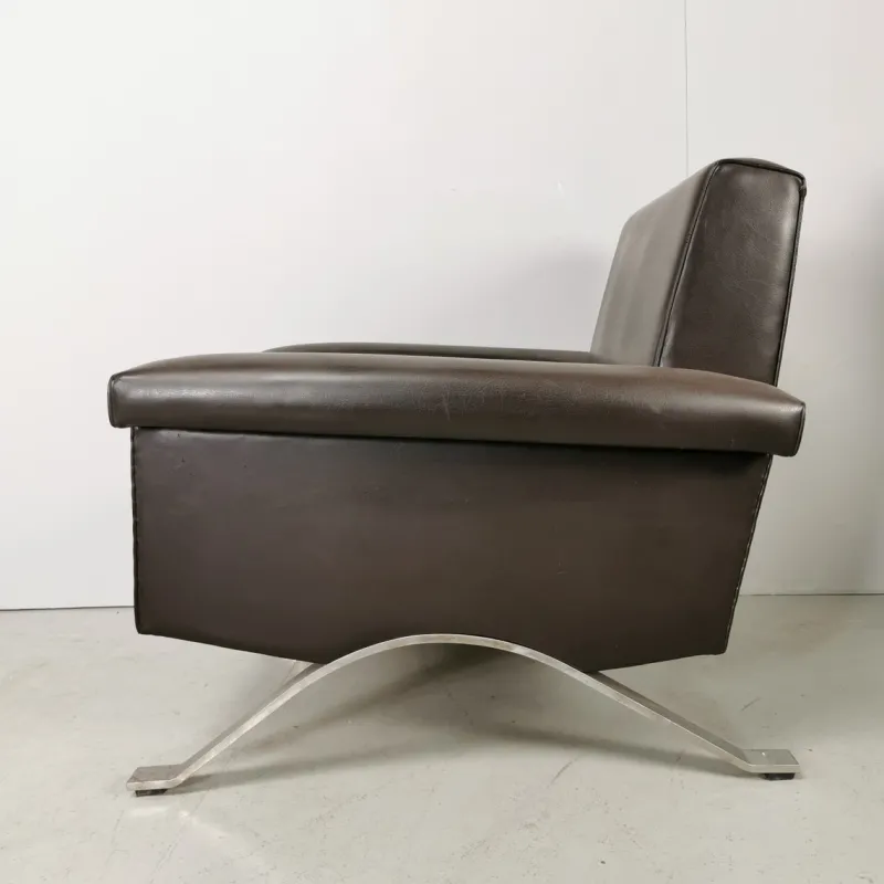 Pamono Vintage Model 875 Armchair in Brown Eco-Leather from Cassina, 1960s> Lounge Chairs & Armchairs