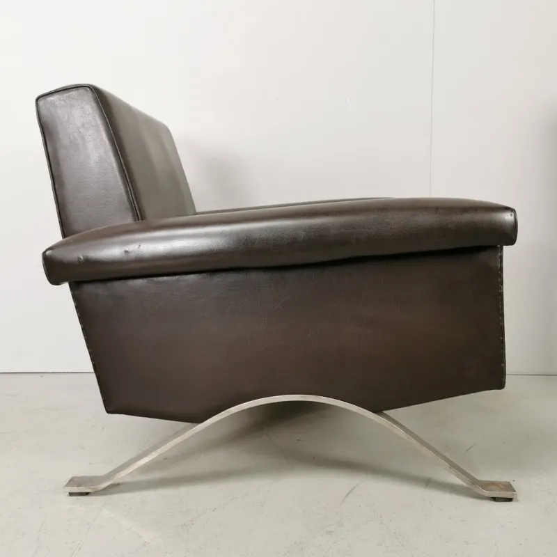 Pamono Vintage Model 875 Armchair in Brown Eco-Leather from Cassina, 1960s> Lounge Chairs & Armchairs