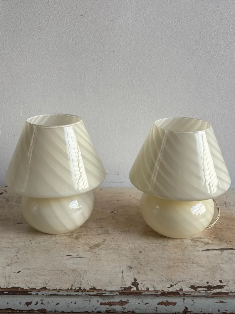 Pamono Vintage Murano Glass Mushroom Table Lamp, 1980s