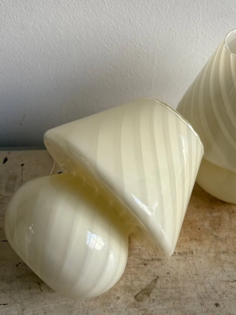 Pamono Vintage Murano Glass Mushroom Table Lamp, 1980s