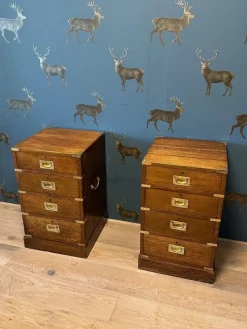 Pamono Vintage Oak Bedside Tables, 1920s, Set of 2> Nightstands