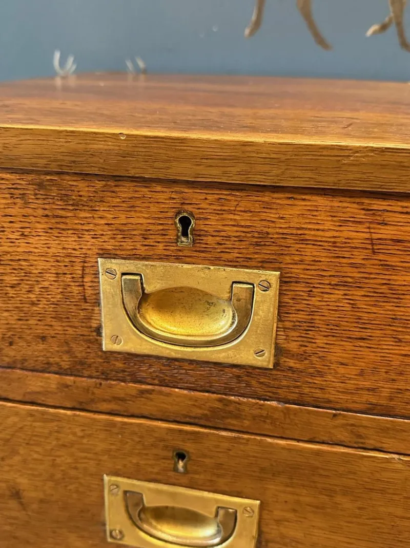Pamono Vintage Oak Bedside Tables, 1920s, Set of 2> Nightstands